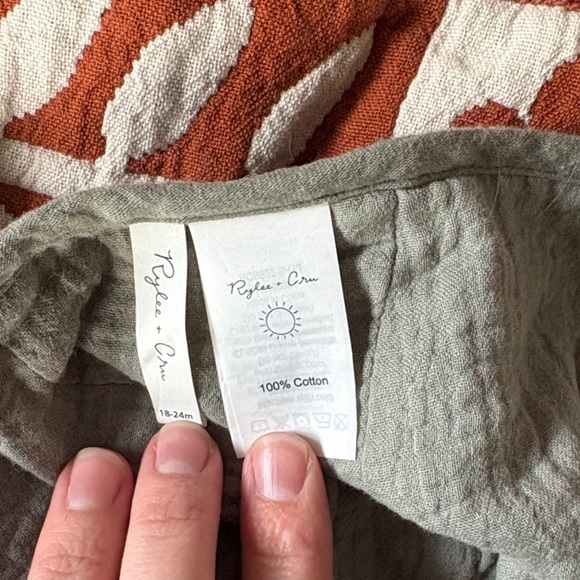 Rylee & Cru Bonnet - Picture 2 of 4